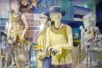 05_Wengrovitz_WindowMannequins.jpg (57kb)